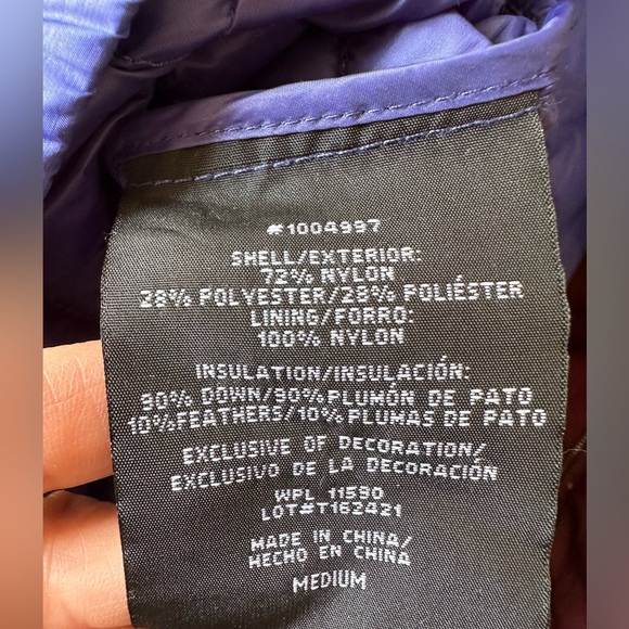 32 degrees thin jacket. Size medium. Blue. Never worn with no tags. - Picture 4 of 4